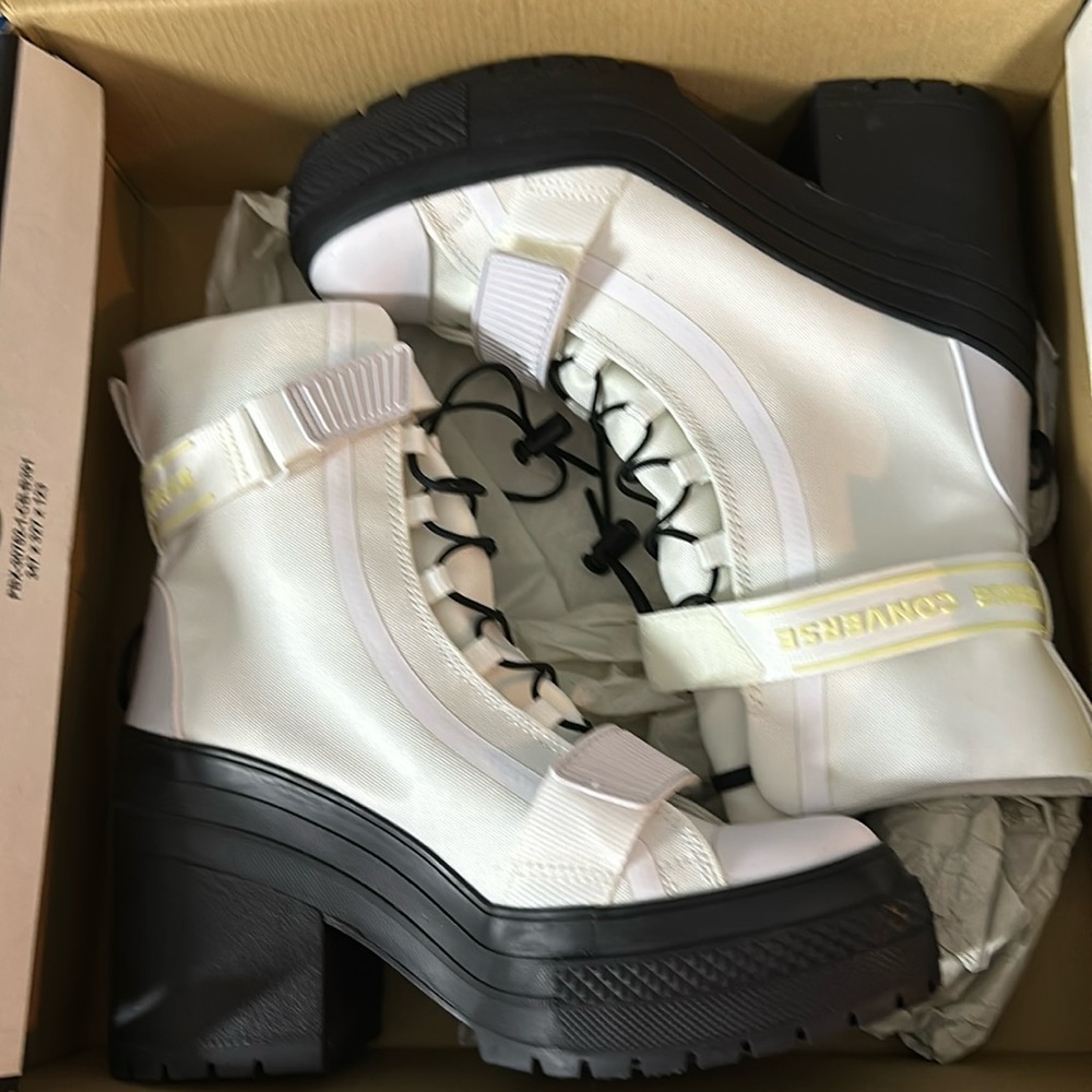 Chuck Taylor Chunky platform Booties